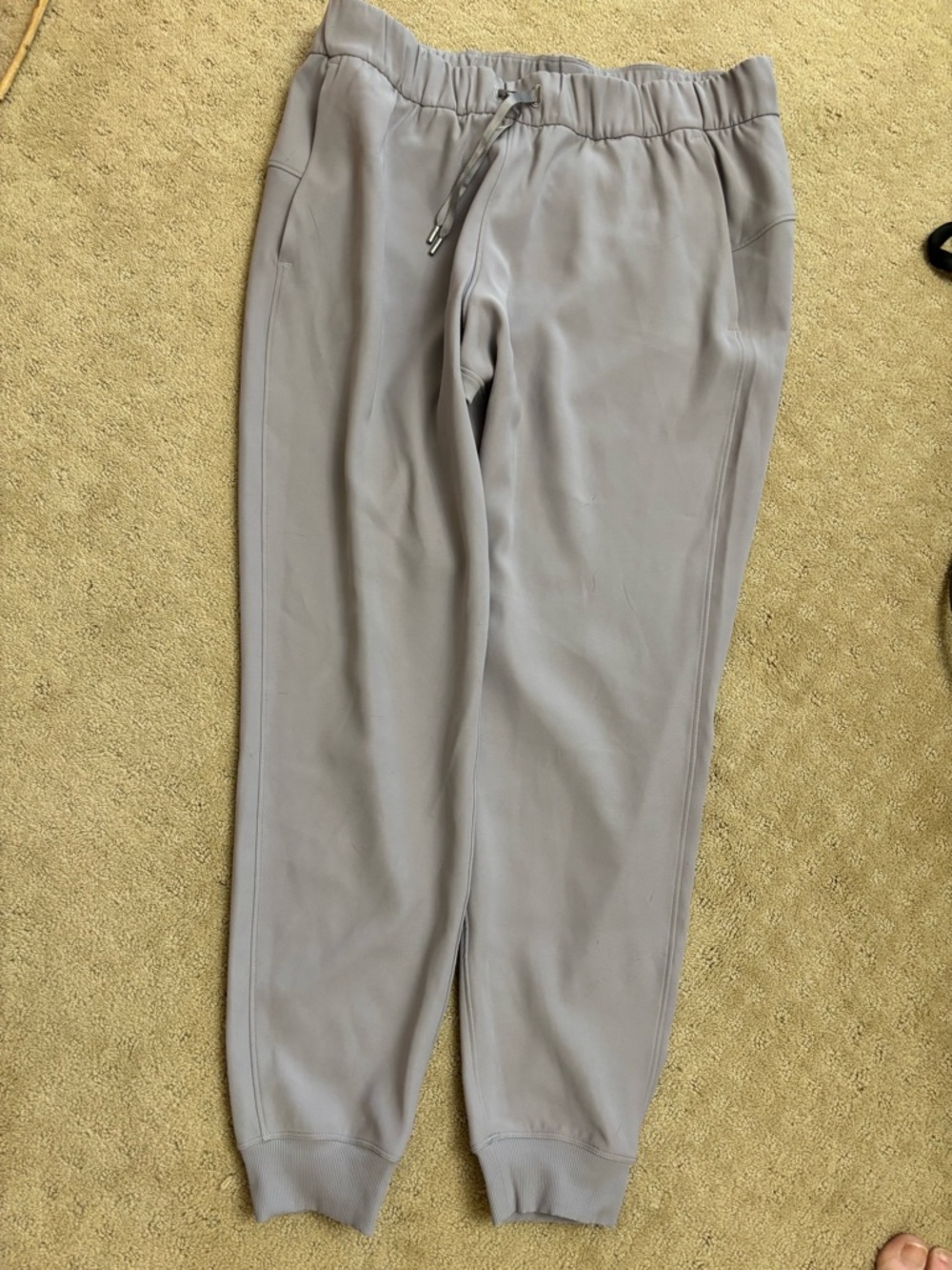 Lululemon on the fly pants with pockets in grey size 10 - Picture 3 of 11